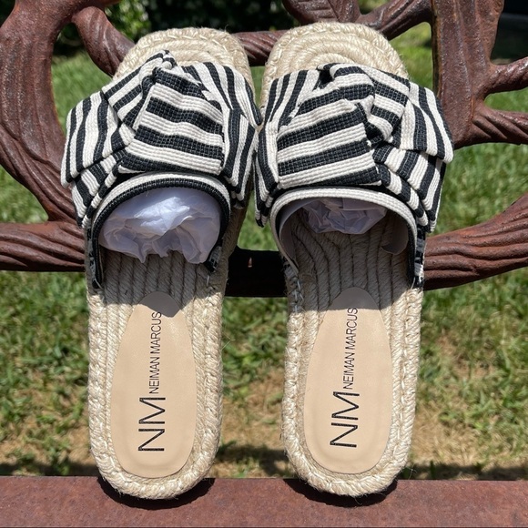 💋NWT NEIMAN Marcus Braided Just Slip On Stripe Bow Sandals - Picture 9 of 14